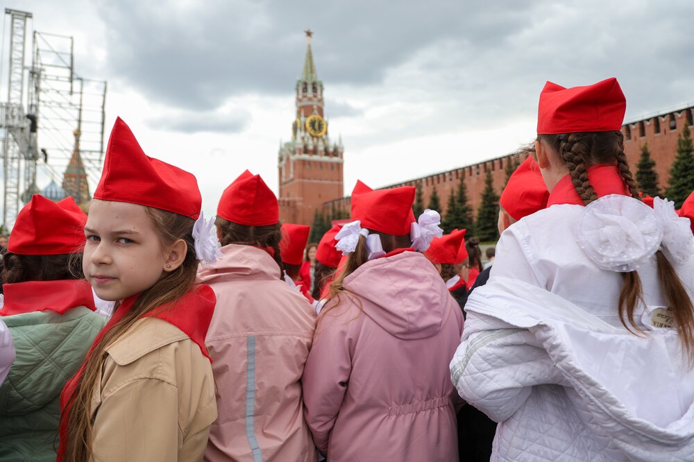 Торжественная линейка и церемония приема в пионеры на Красной площади школьников из Москвы. Фото:&nbsp;Белицкий Дмитрий&nbsp;/ Агентство &laquo;Москва&raquo;