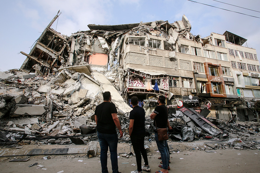 Разрушенное здание в результате бомбардировки в секторе Газа. Фото: Ахмед Закоут/РИА Новости