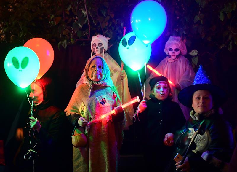 Празднование Хэллоуина в парке имени И.В.Бабушкина, Санкт-Петербург. Фото: Александр Коряков / Коммерсантъ