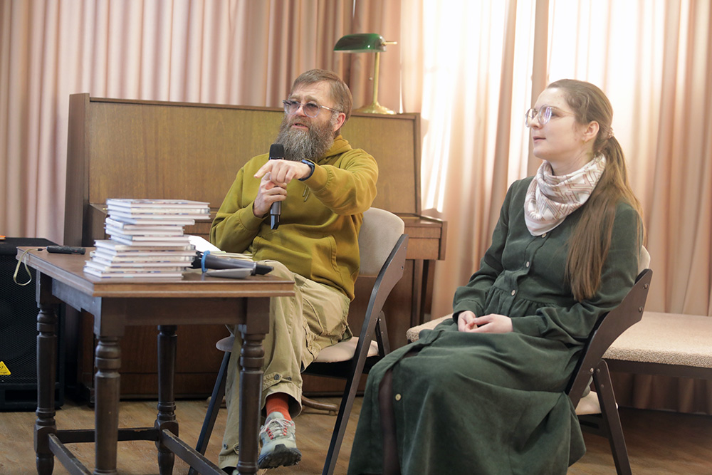 Дмитрий Рогозин и&nbsp;Мария Солосина. Фото: Дмитрий Глущенко