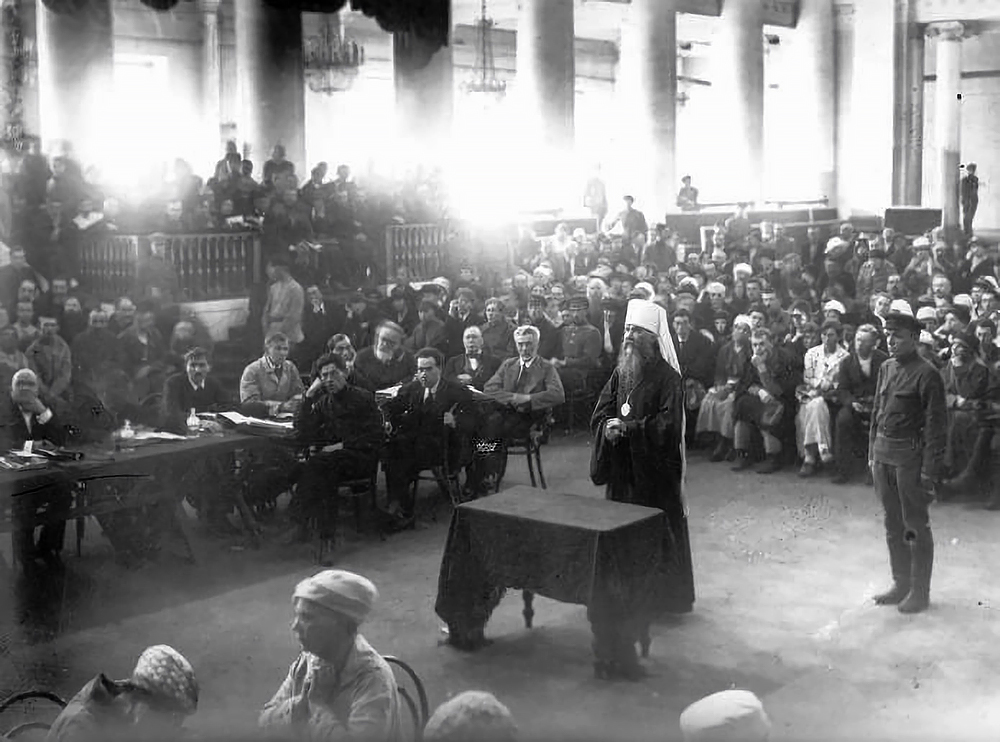 Митрополит Вениамин на суде, 1922 год. Фото: общественное достояние