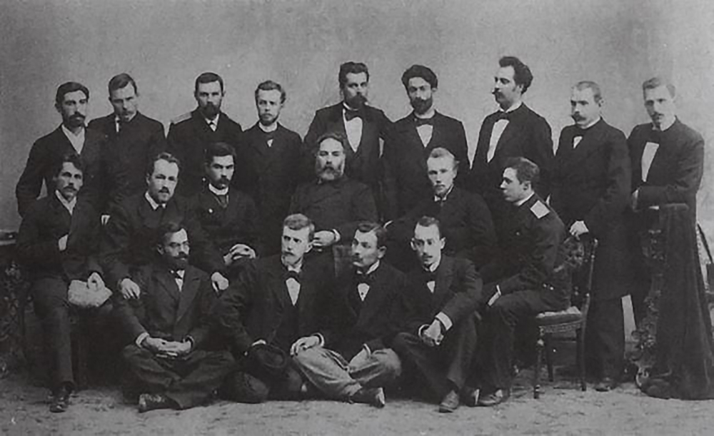 Профессор А.И.Куинджи с учениками, 1895 год. Фото: kuinje.ru