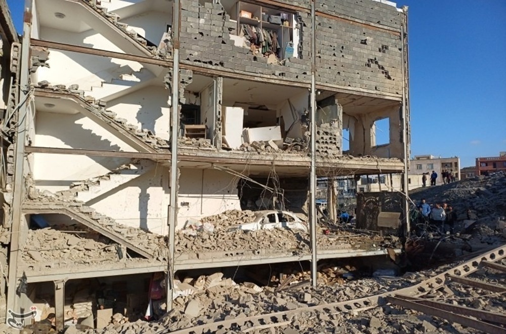 Последствия бомбордировки города Санандадж, Иран. Фото:&nbsp;Tasnim News Agency&nbsp;/ Wikipedia