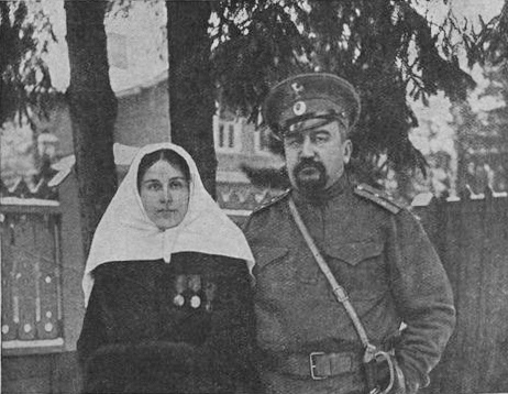 Александр Куприн, призванный на Первую мировую войну, с Елизаветой Куприной. Фото: общественное достояние