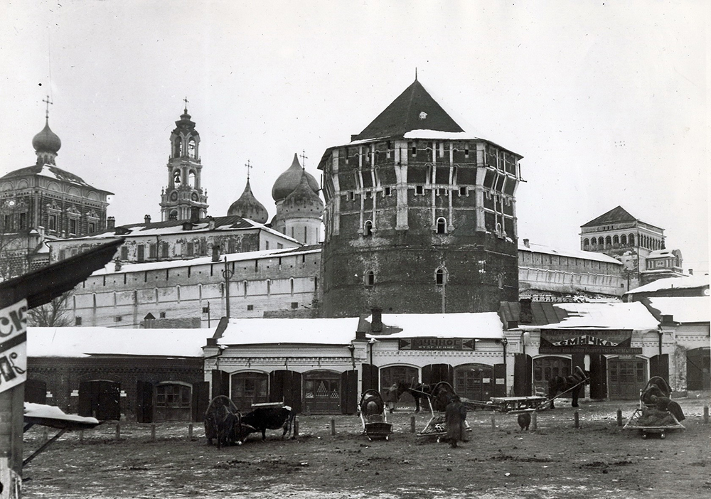 Троице-Сергиева Лавра перед закрытием, 1920 год. Фото: stsl.ru