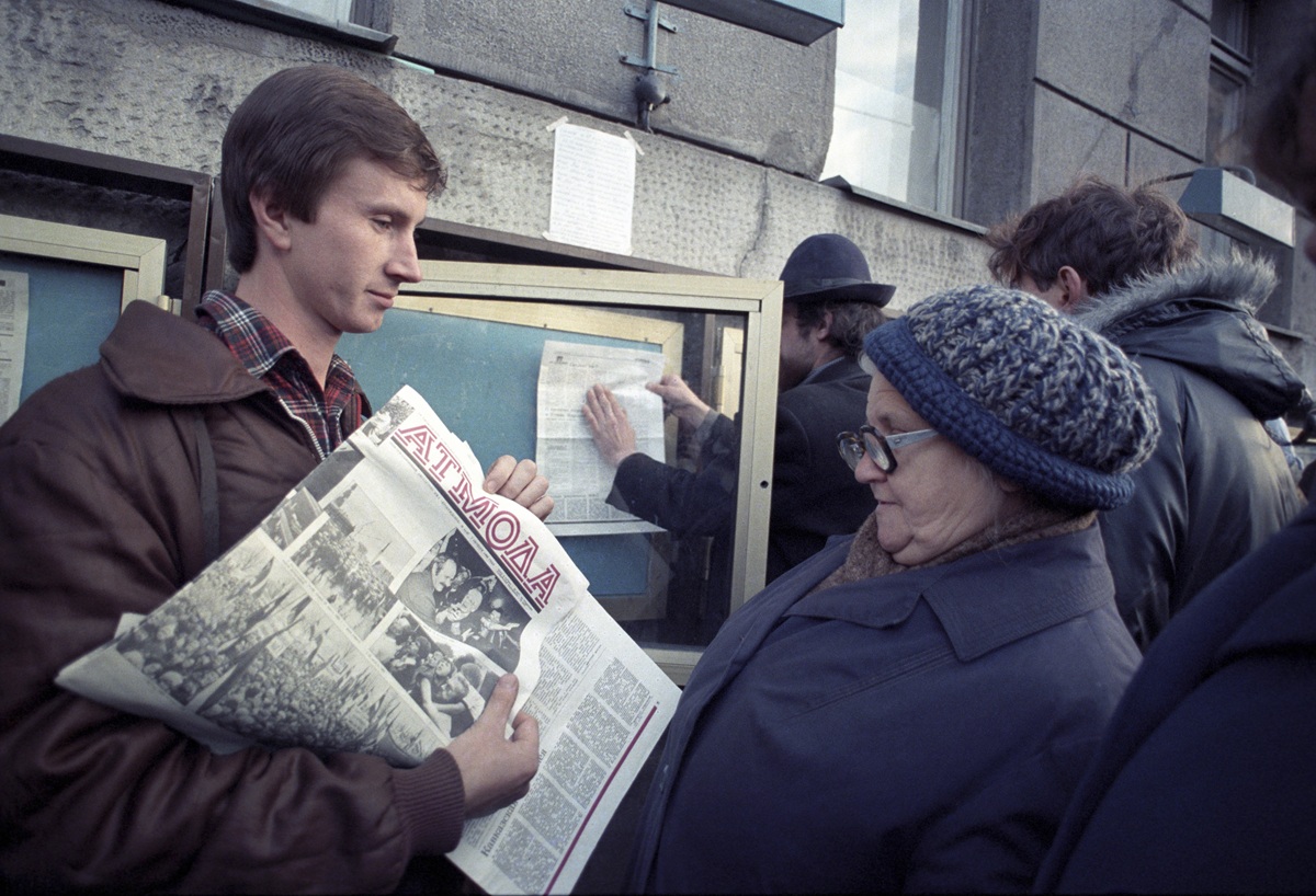 Еженедельная газета Народного фронта Латвии "Атмода". Фото: Владимир Акимов /&nbsp;РИА Новости