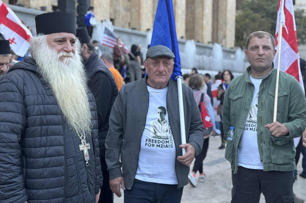 Архимандрит Дорофей (Курашвили) (слева). Фото: из личный соцсетей Arqimandriti Dorote Yurashvili