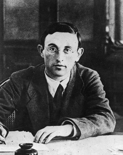 В. Володарский. Фото: общественное достояние