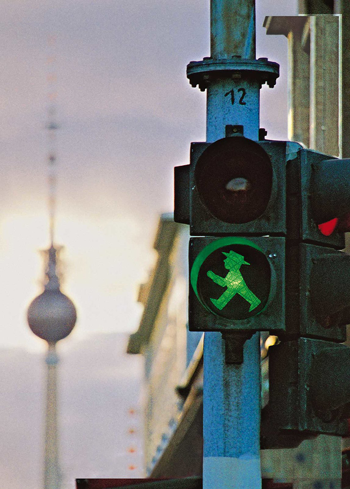 Ampelmännchen (Светофорный человечек). Фото: Lisa Ampelfrau / Flickr