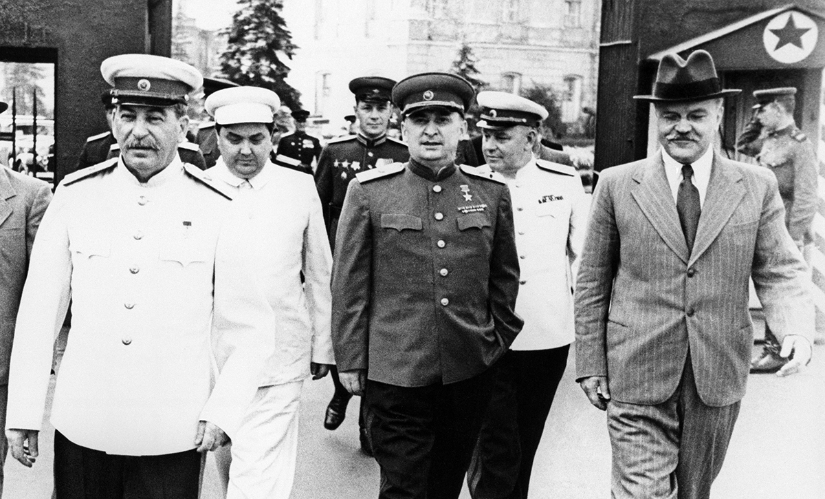 Иосиф Сталин, Георгий Маленков, Лаврентий Берия, Вячеслав Молотов (слева направо). Фото: РИА Новости