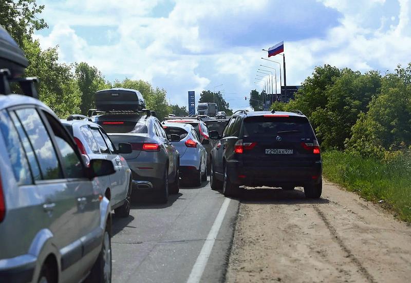 Ситуация на автозаправочной станции (АЗС) на Симферопольском шоссе. Фото:&nbsp;Оксана Зуйко/Коммерсантъ