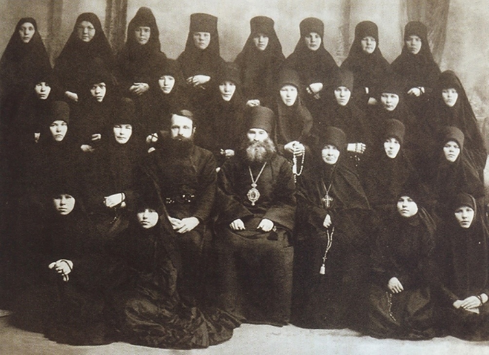 Андрей Гаврилович Куляшев слева от Андроника Никольского, епископа Пермского. Фото:&nbsp;Голос Долга / vk.ru