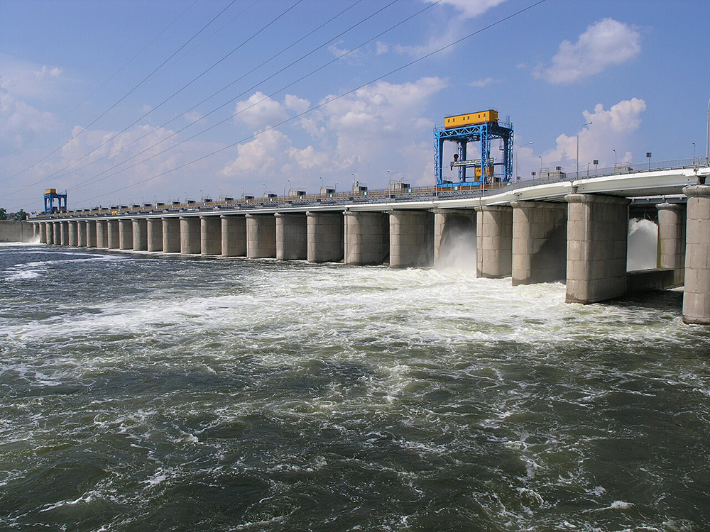 Плотина Каховской ГЭС на реке Днепр. Фото: Липунов Дмитрий / Wikipedia
