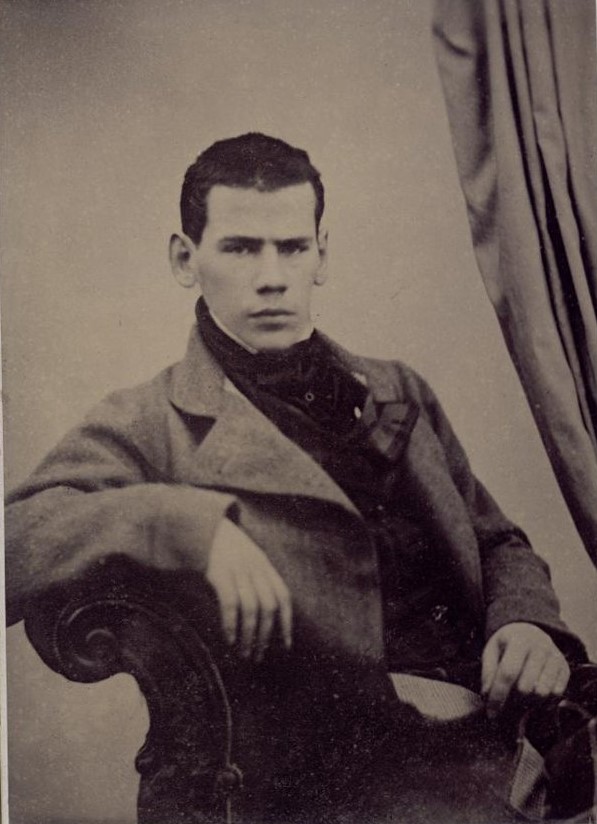 Л.Н. Толстой в молодости. Фото: Шерер, Набгольц и К&deg;&nbsp;/ tolstoymuseum.ru