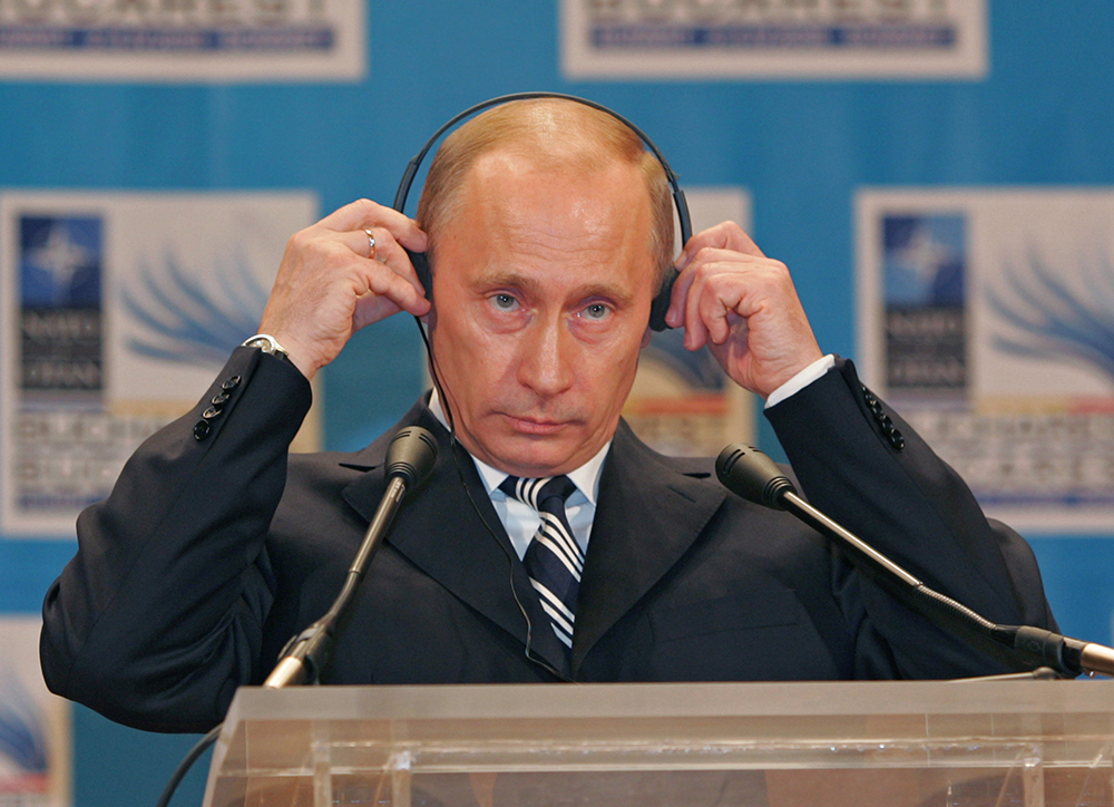 Владимир Путин во время пресс-конференции по итогам заседания Совета Россия-НАТО. Фото: Владимир Родионов / РИА Новости