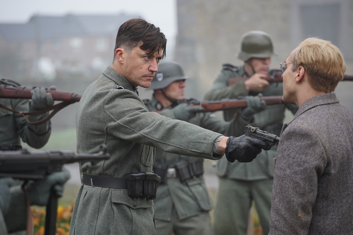 Кадр из фильма «Бонхёффер: Пастор, шпион, убийца». Фото: Crow's Nest Productions