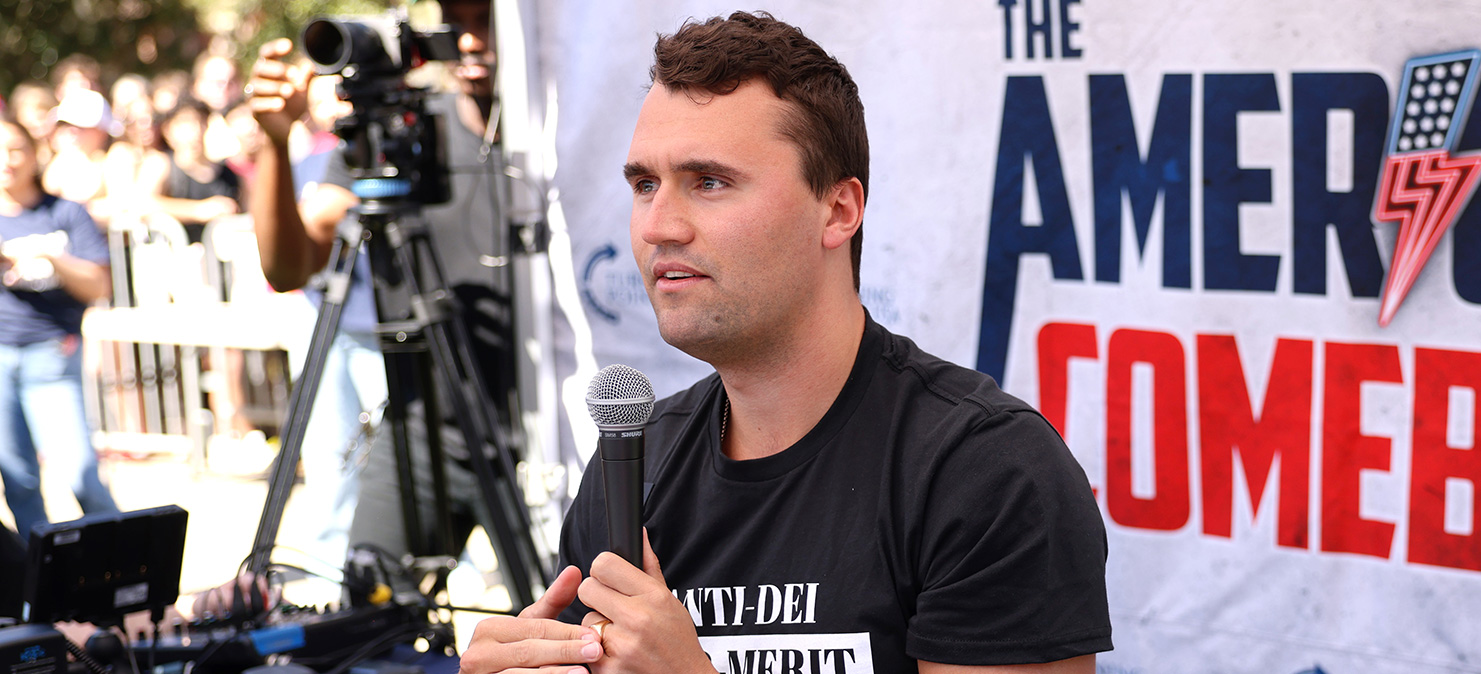 Чарли Кирк обращается с аудиторией. Фото: Gage Skidmore/Wikipedia