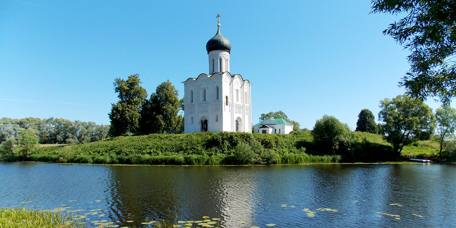 Церковь Покрова на Нерли. Фото: Владимир Тихомиров