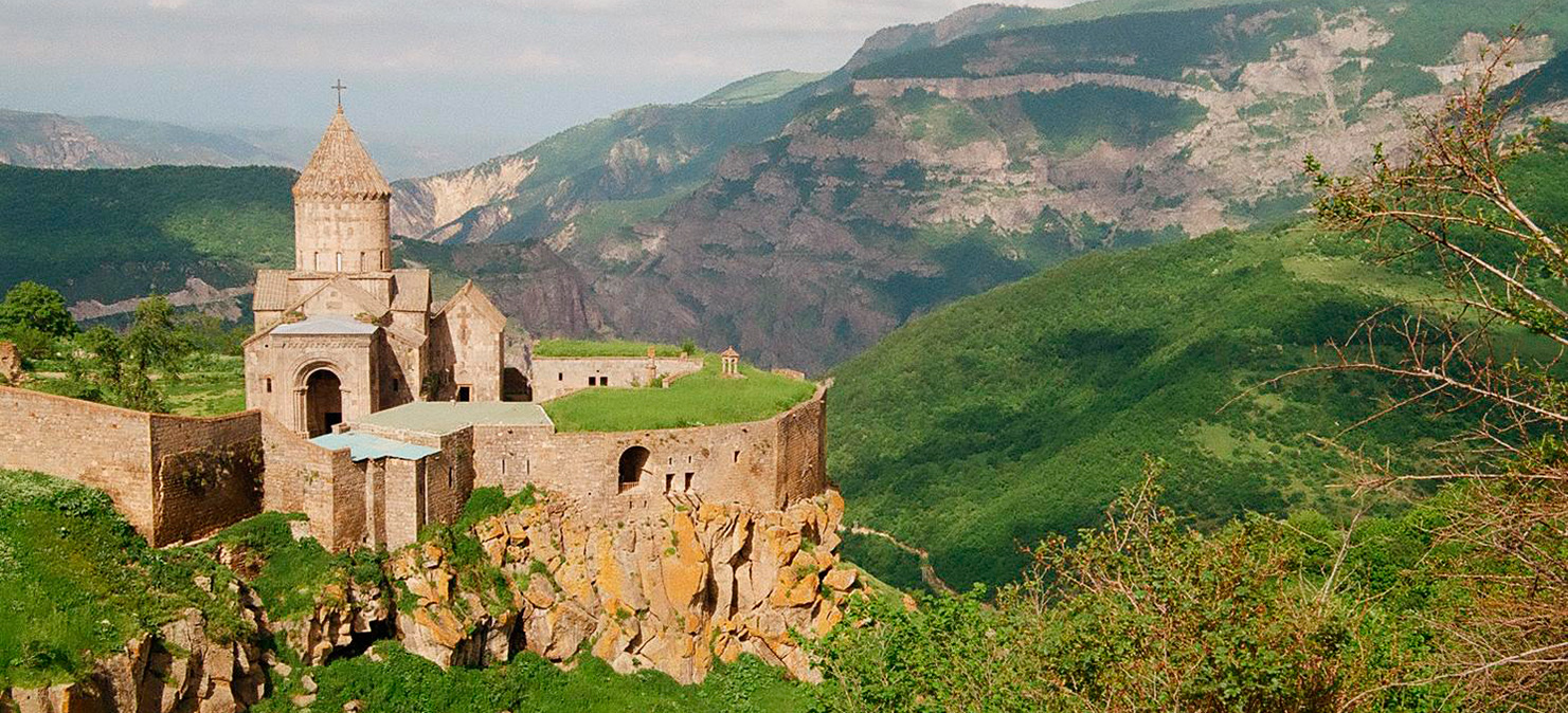 Татевский монастырь в Сюникской области Армении, в 20 км от города Горис. Фото: Тюкалова Вера