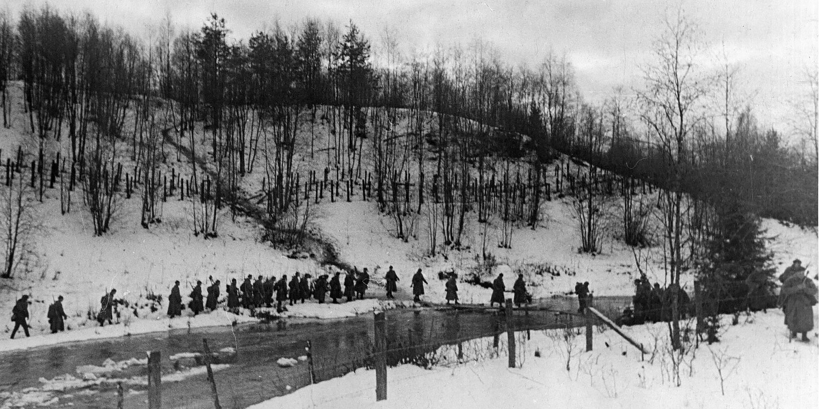 Части Красной Армии переходят пограничную реку Сестра, 30 ноября 1939 года. Фото: Российский государственный военный архив