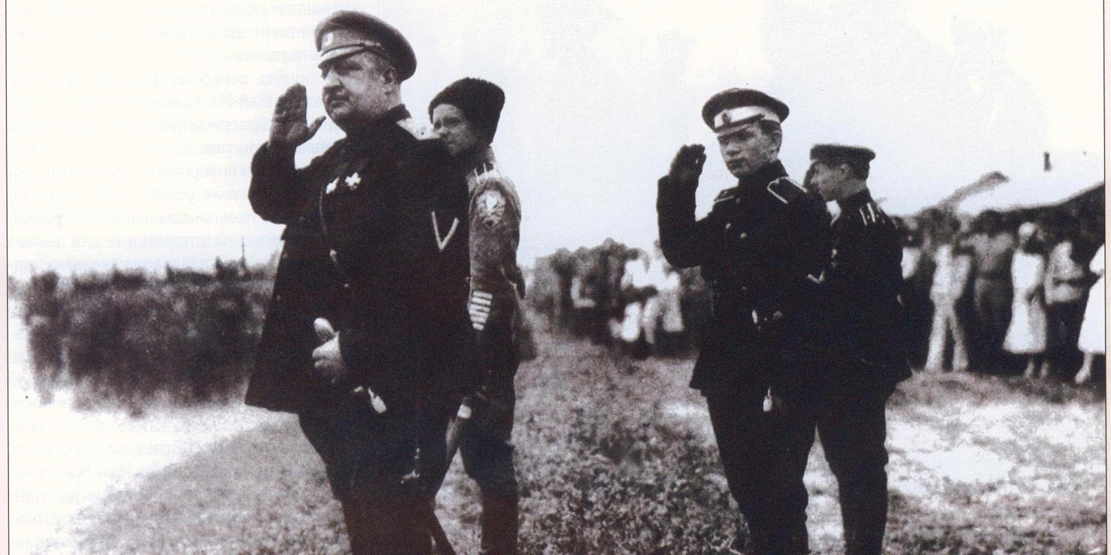 Смотр 2-го Корниловского ударного полка, июль 1919г. Фото: РГАФКД