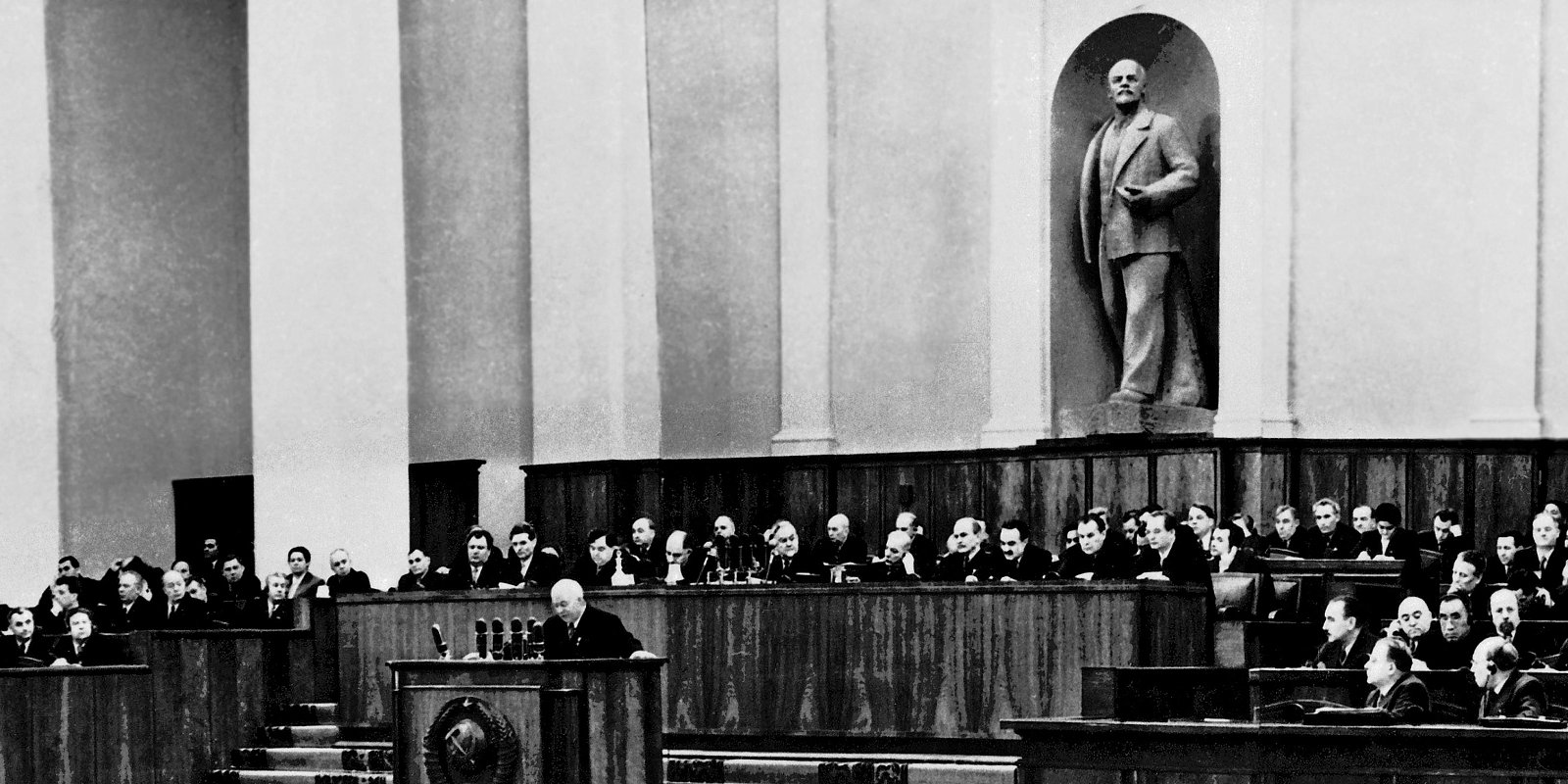 Первый секретарь ЦК КПСС Никита Сергеевич Хрущев выступает на XX съезде КПСС 14 февраля 1956 года. Фото: ЦГАКФД СССР / РИА Новости