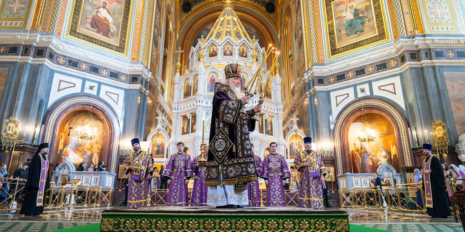 Патриаршее служение в Великий Четверток в Храме Христа Спасителя. Фото: Олег Варов / foto.patriarchia.ru