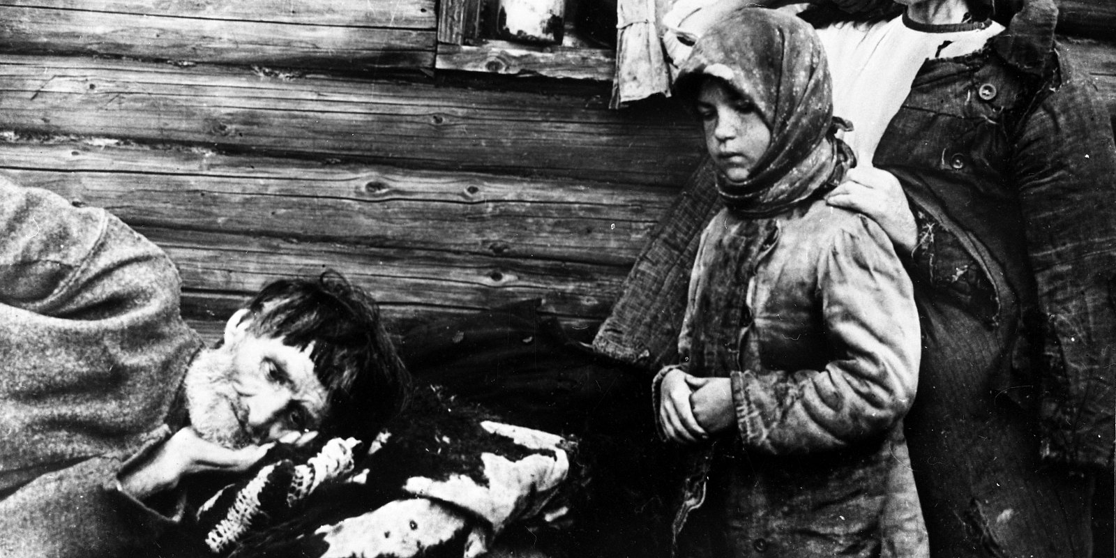Семья голодающих, Поволжье, 1921 год. Фото: РИА Новости